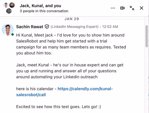 Example of making introductions in a LinkedIn message