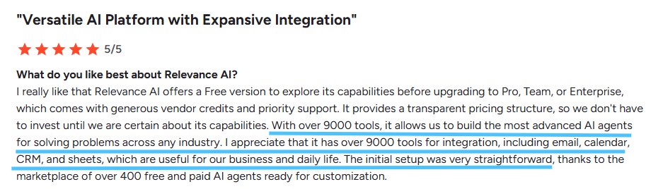 Review of Relevance AI highlighting "Versatile AI Platform with Expansive Integration" and "over 9000 tools for integration
