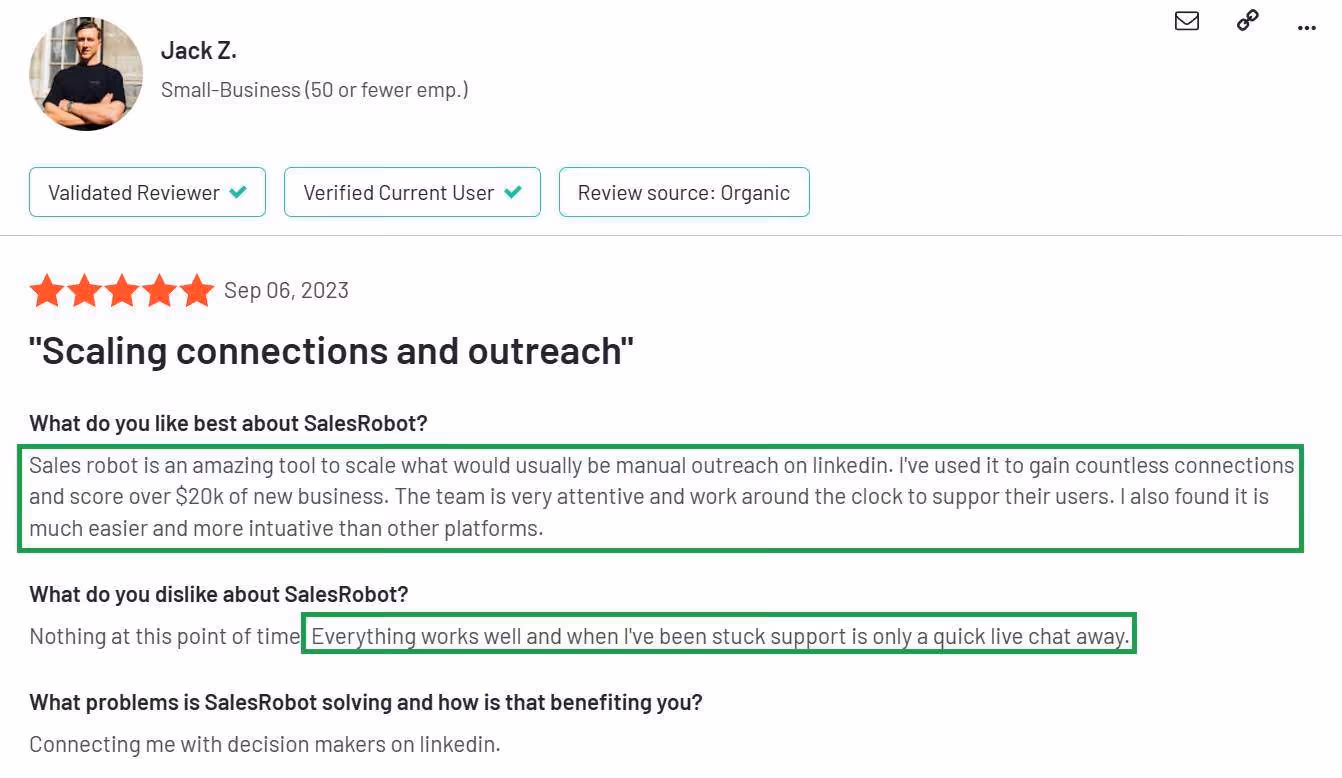 SalesRobot customer review with 5-star rating.