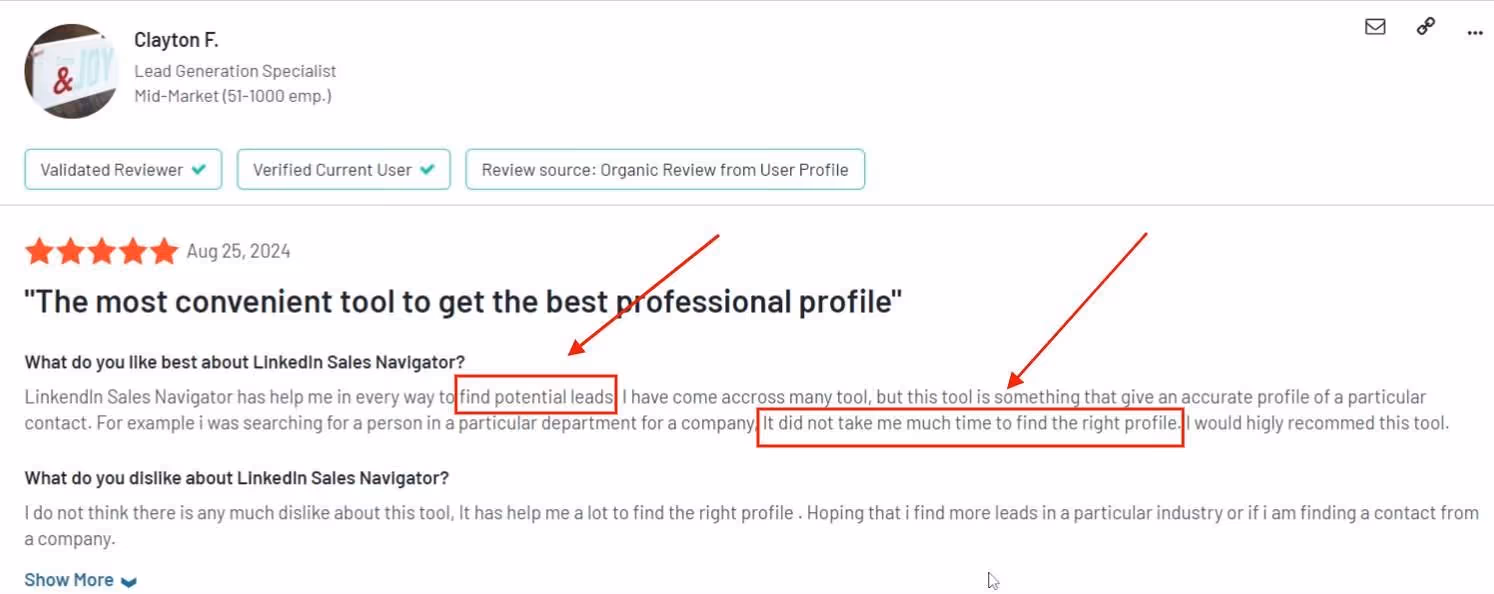 LinkedIn Sales Navigator review highlighting the tool's convenience for finding potential leads and saving time.