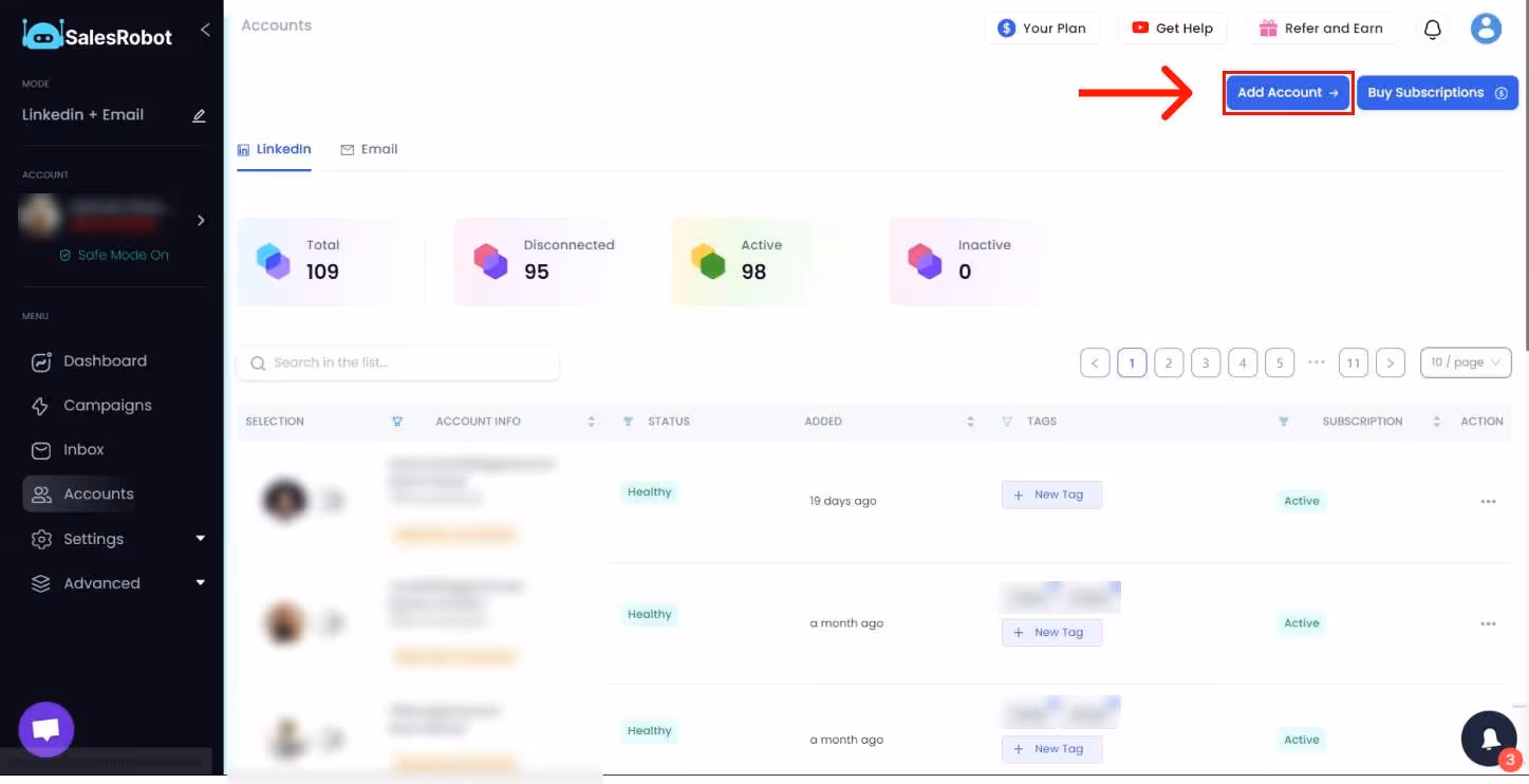 SalesRobot accounts page showing account overview and options to add accounts or buy subscriptions.