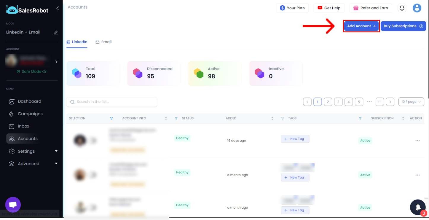 SalesRobot accounts page showing account overview and options to add accounts or buy subscriptions.