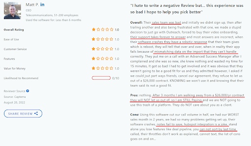 User review of Outreach.io complaining about the poor customer service