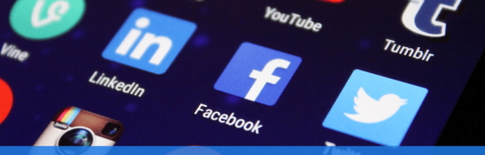 close up of applications on a mobile phoen