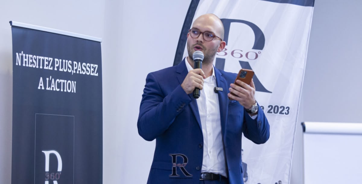Communauté et événements de la formation Immo Academy de Rémi Roche : groupe Facebook et séminaires en présentiel.
