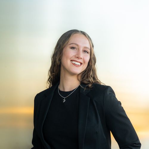 A profile headshot of Jamie Morris.