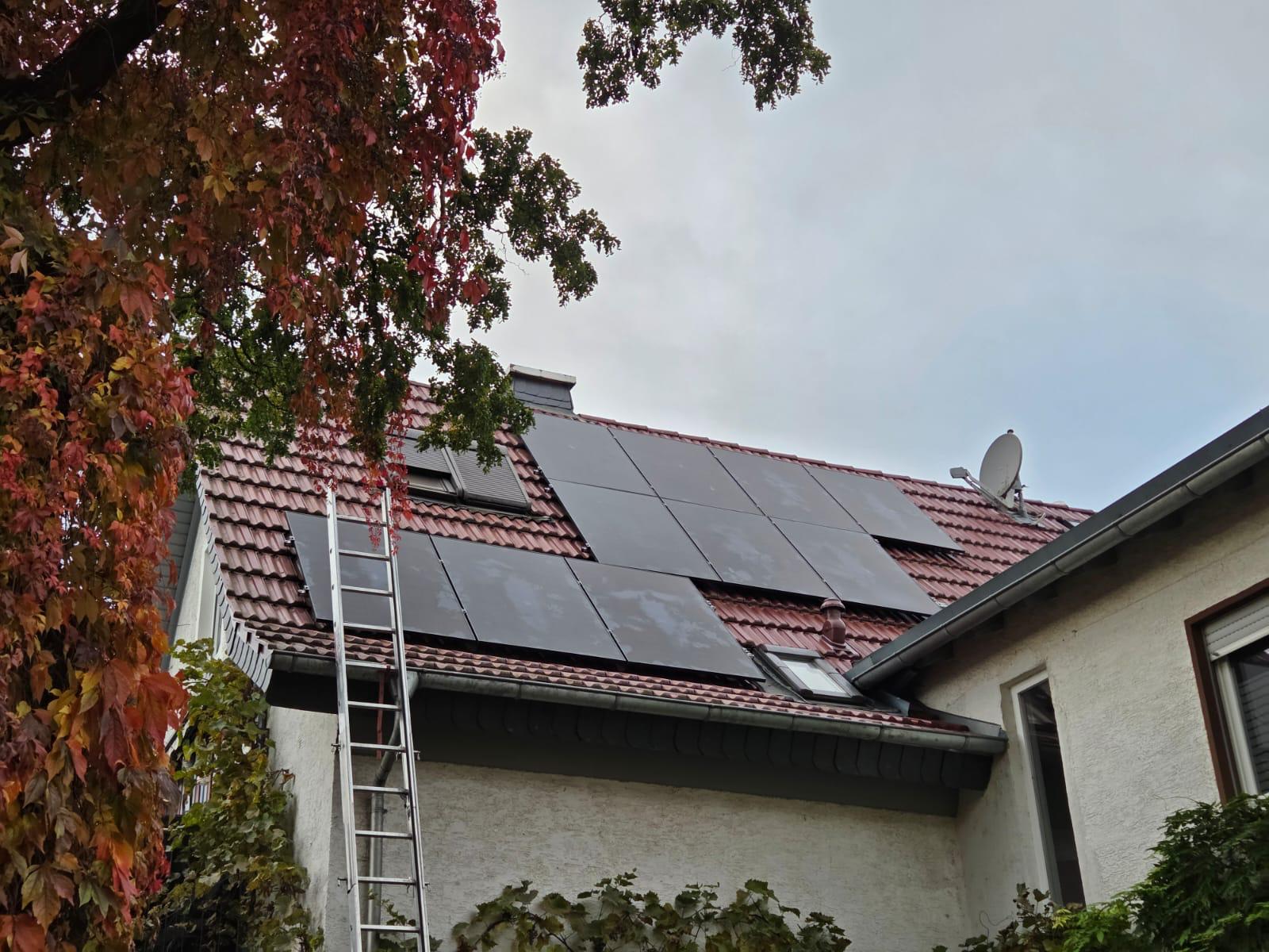 Photovoltaikanlage für Eigenheimbesitzer mit Batteriespeicher