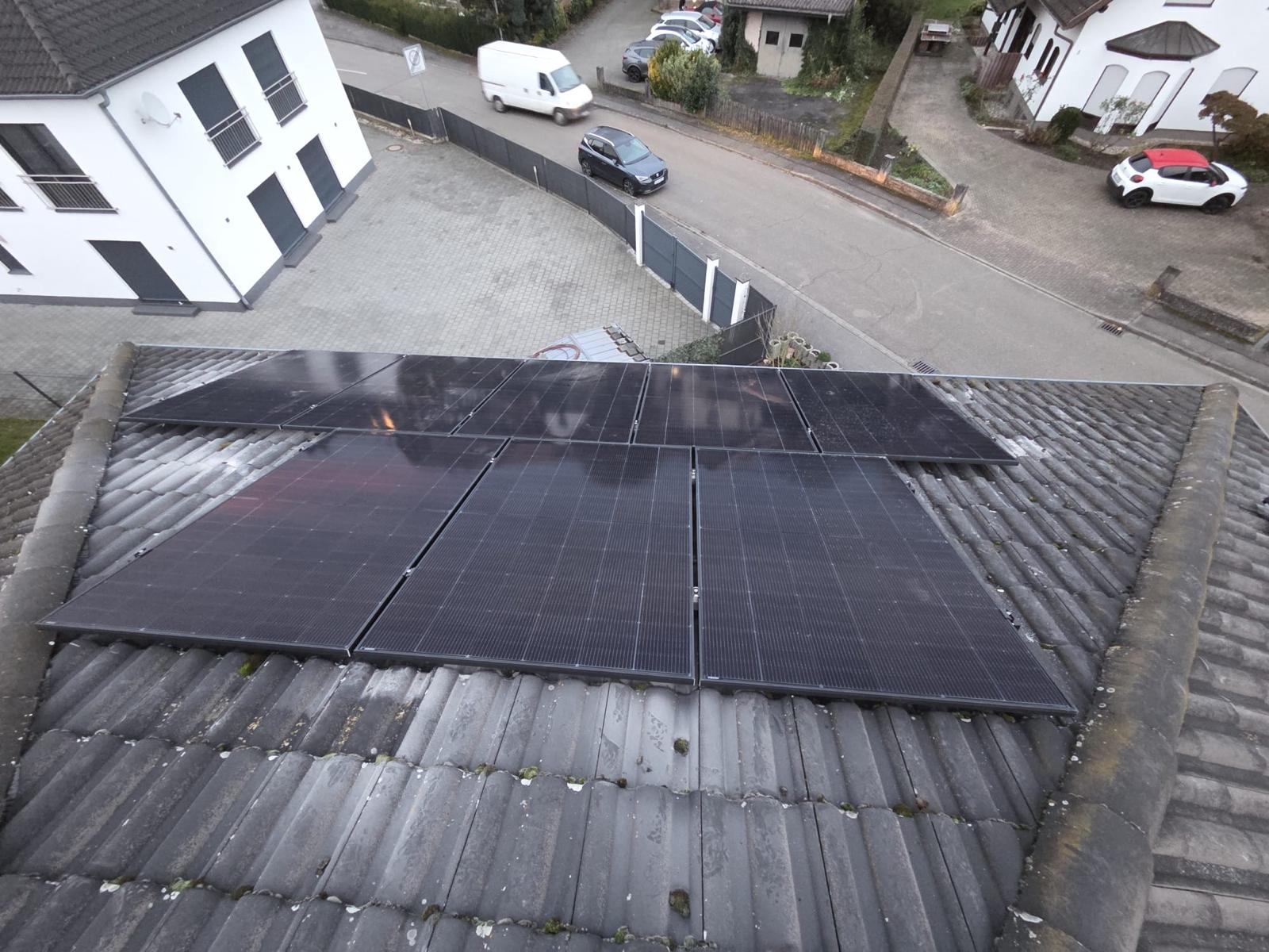 Photovoltaikanlage 9,68 kWp mit 22 Trina Vertex Modulen, Optimierern und Batteriespeicher auf Wohnhaus in Kehl, installiert von Better Energy GmbH