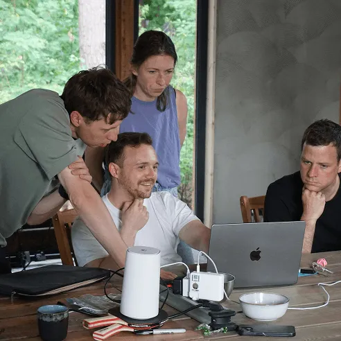 about agency 04