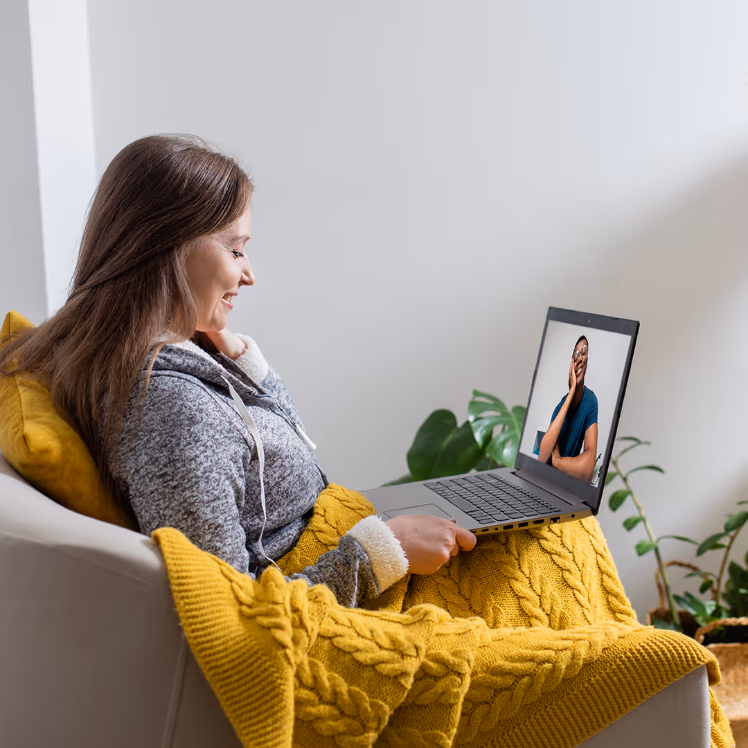 female therapist receiving continued virtual training.. Therapy academy in frisco texas