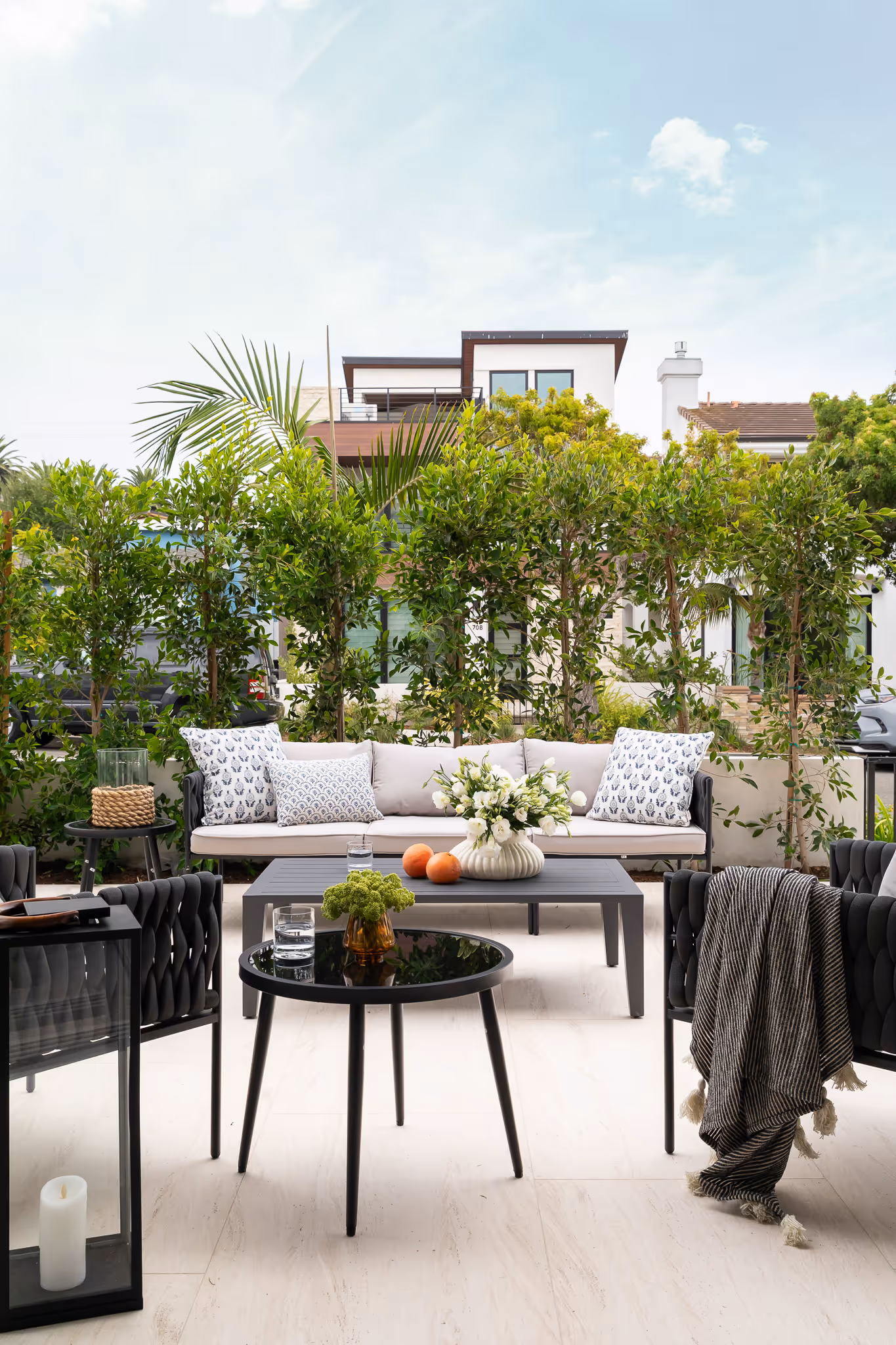 7009 larkspur patio image