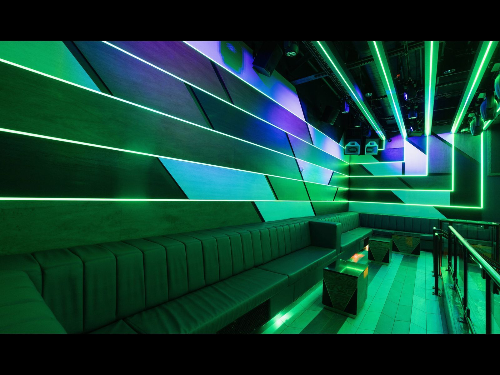 Bar photo 3
