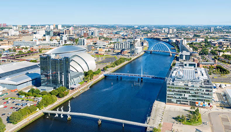 Outdoors_Glasgow_web