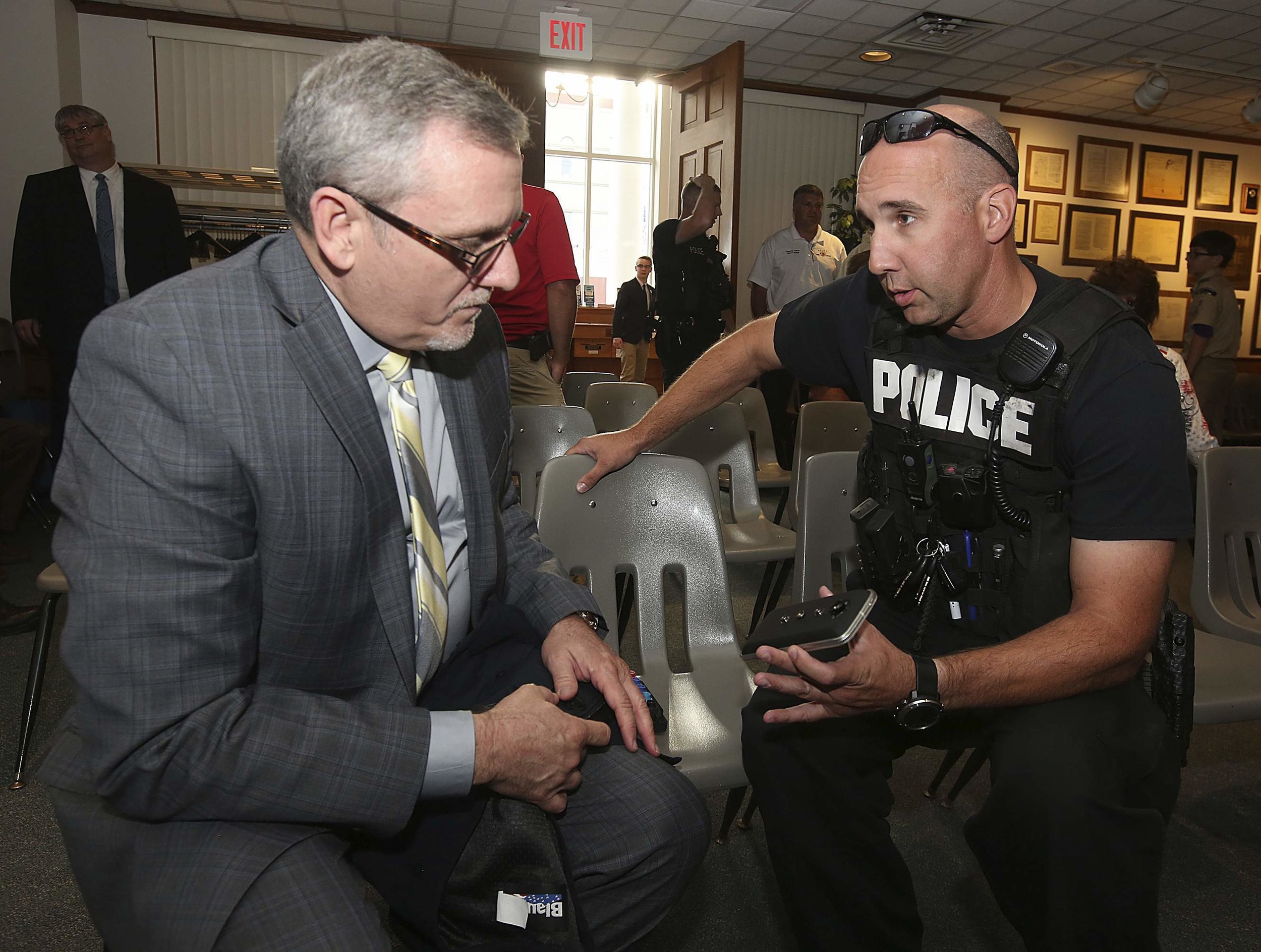 Police body cameras reviewed by Quincy City Council