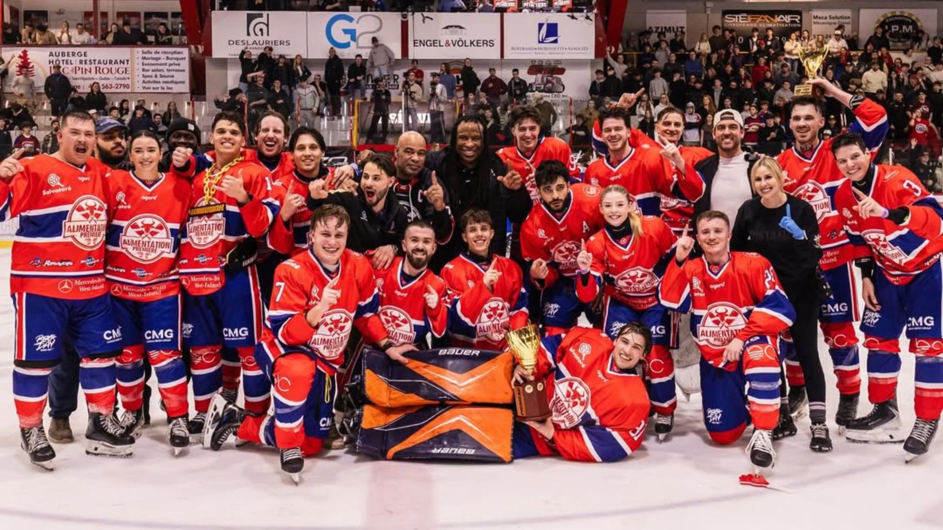 Lewis LeFou vs Olivier Primeau boxing match at the Colisée de Laval, event recap filmed by One Way