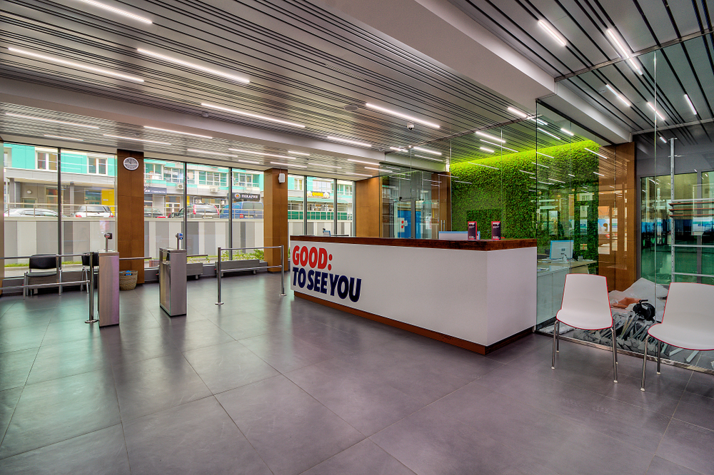 WHAT IS A FULL SERVICE LEASE?