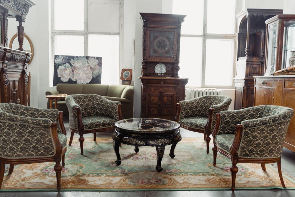 How To Move Antique Furniture Safely