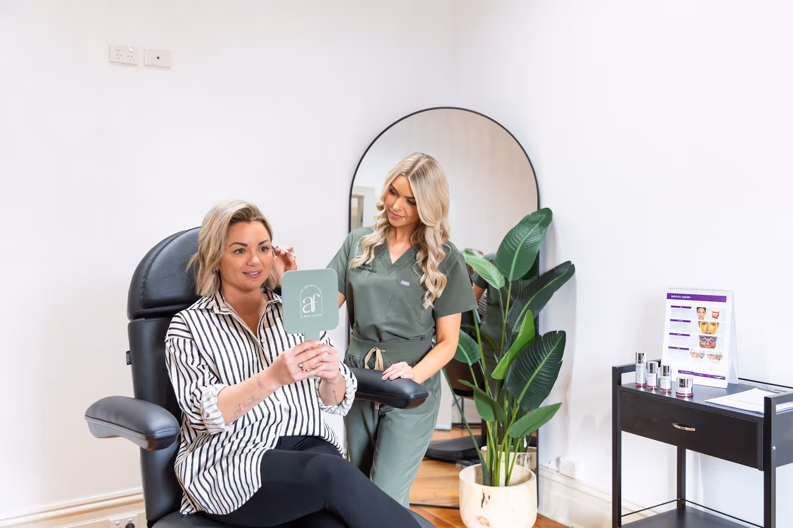 Dr. Jonathan Hopkirk - Hair Restoration Expert.