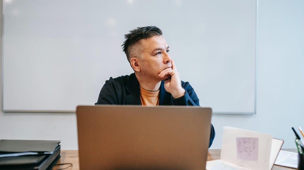 How one-way interview software compares to traditional hiring|How one-way interview software compares to traditional hiring?|How to have faster online interviews?