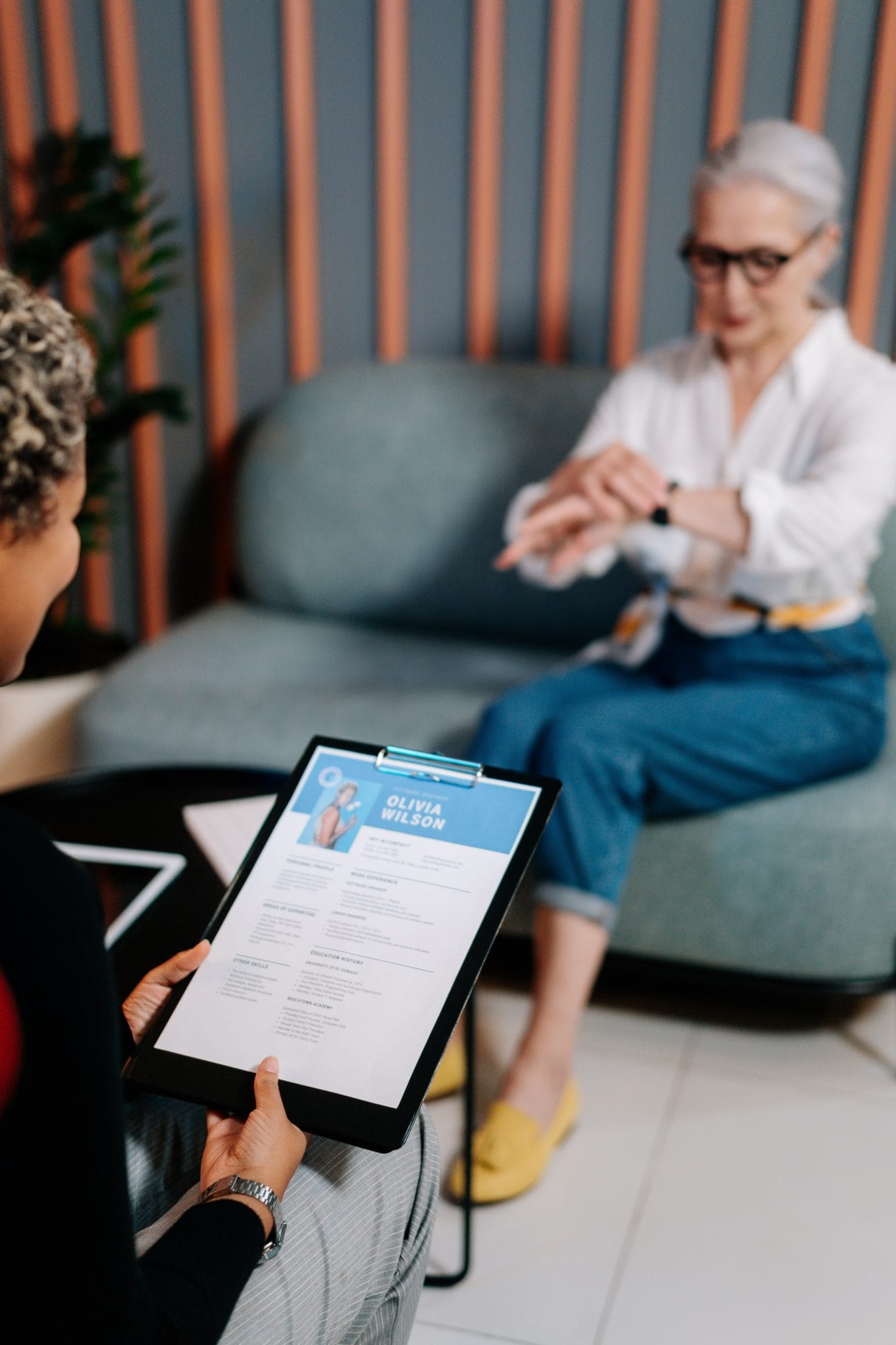 How HR video interview software improves the hiring experience for candidates