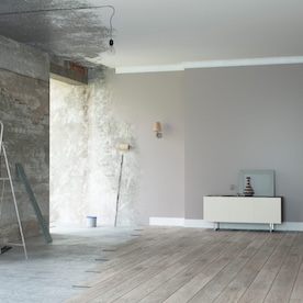 Illustration de travaux de rénovation intérieure avec artisans