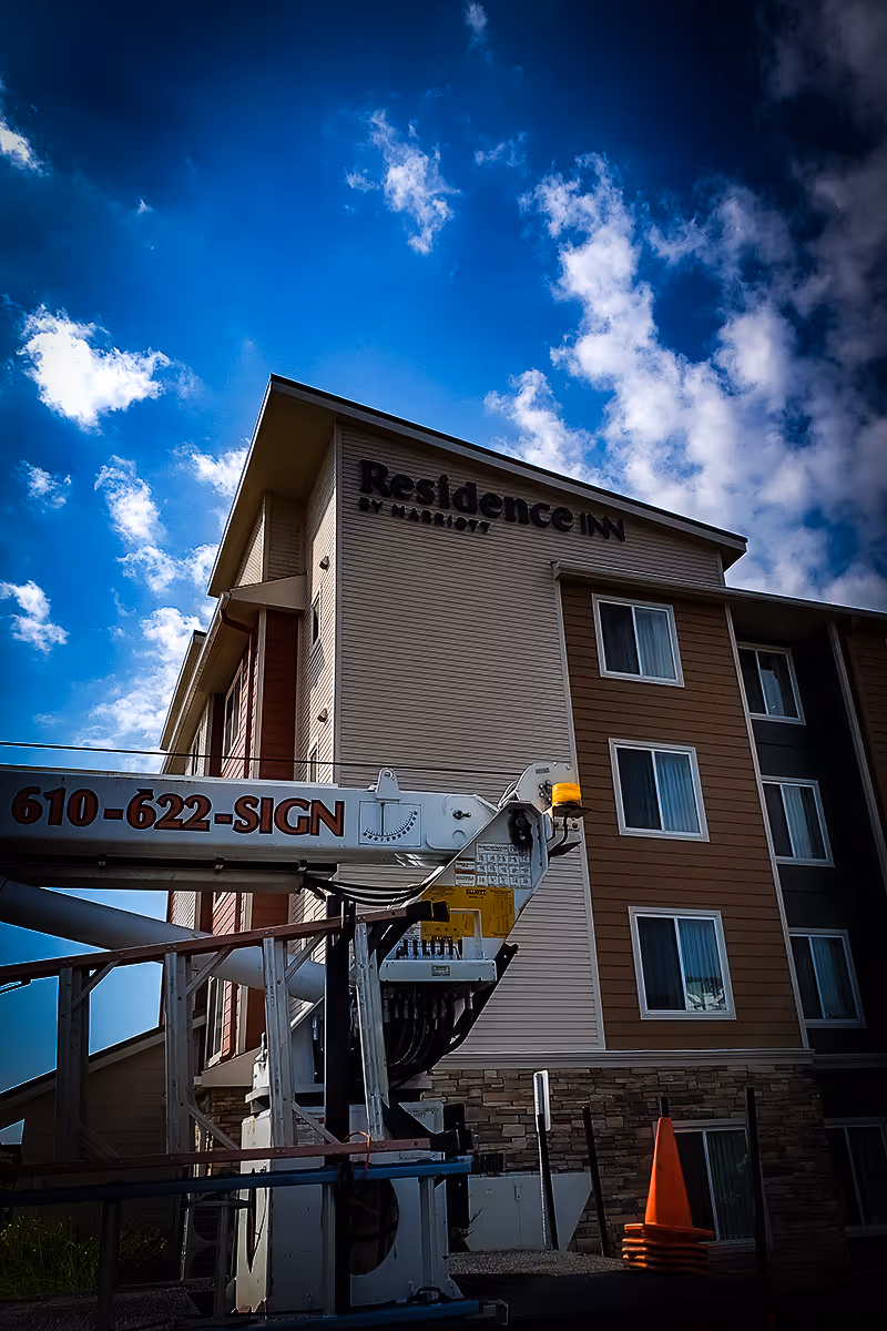 Hospitality Dimensional Letters