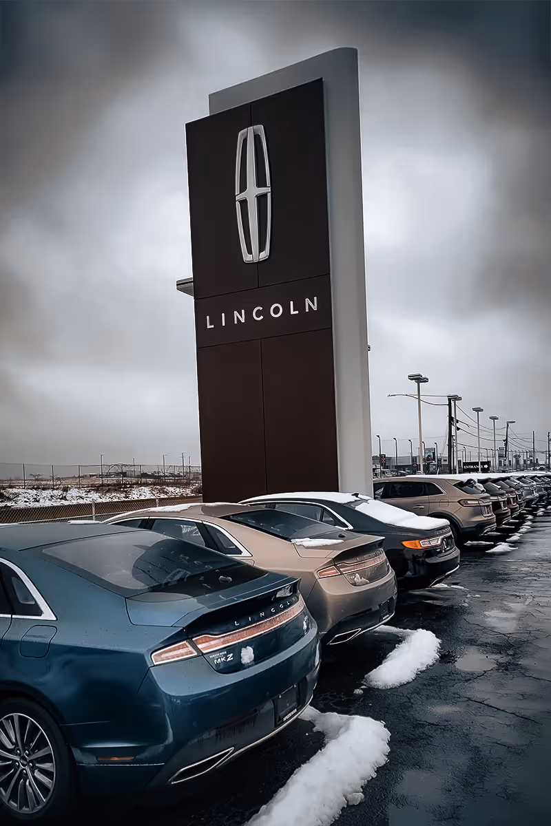 Automotive and Fleet Management Pylon Signs