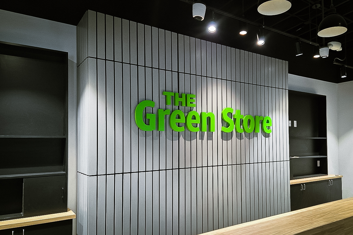 Retail & Shopping Centers | Channel Letter Signs