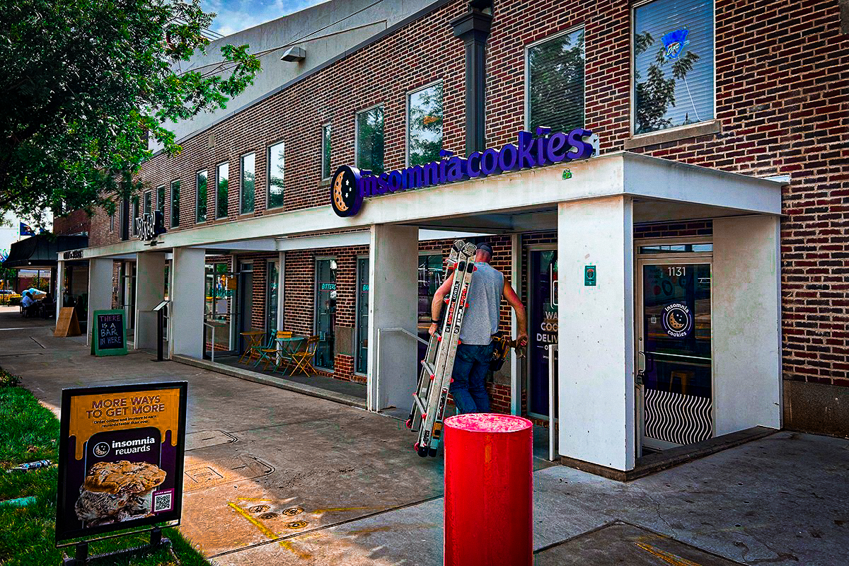 Retail & Shopping Centers | Channel Letter Signs