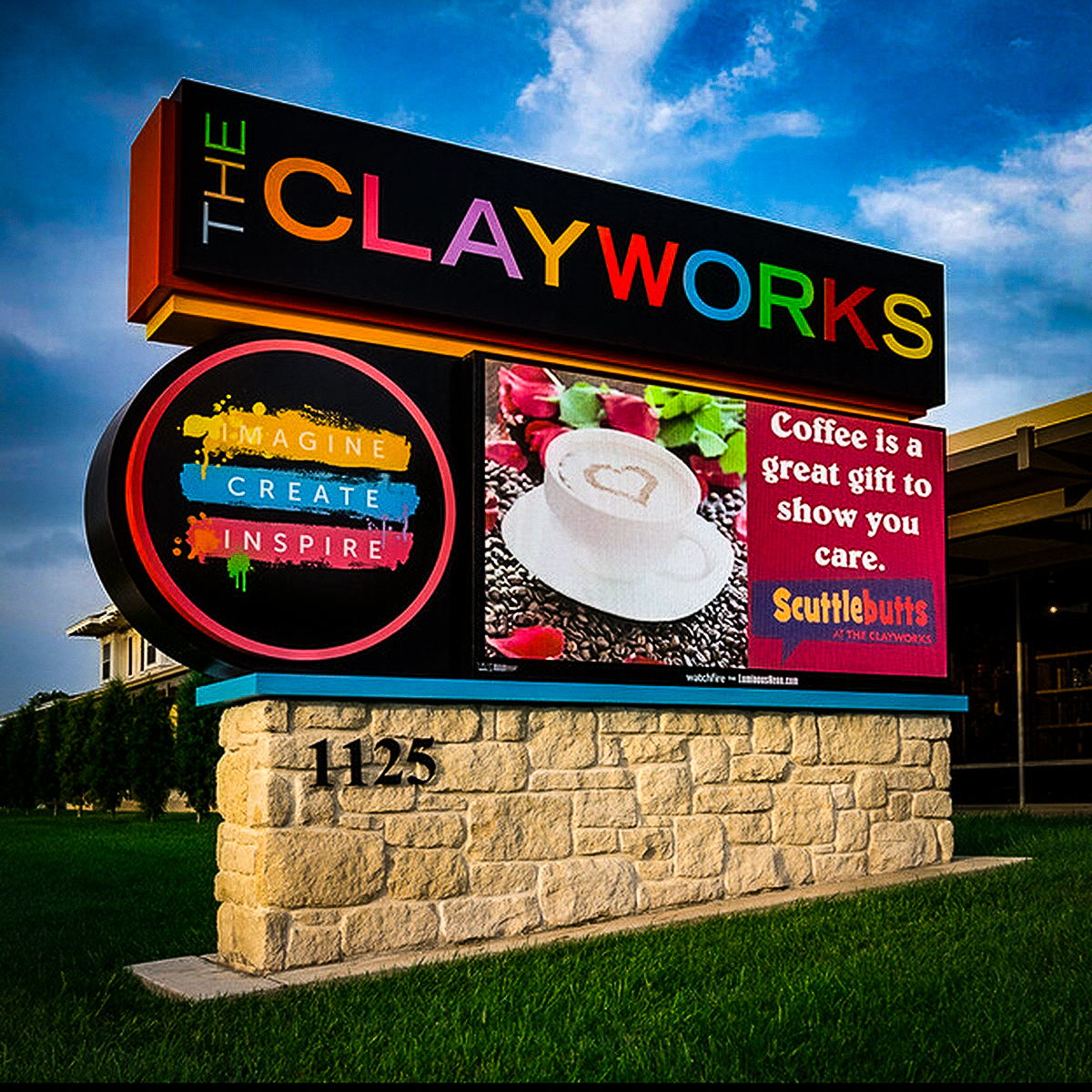 Retail & Shopping Centers | LED Message Signs
