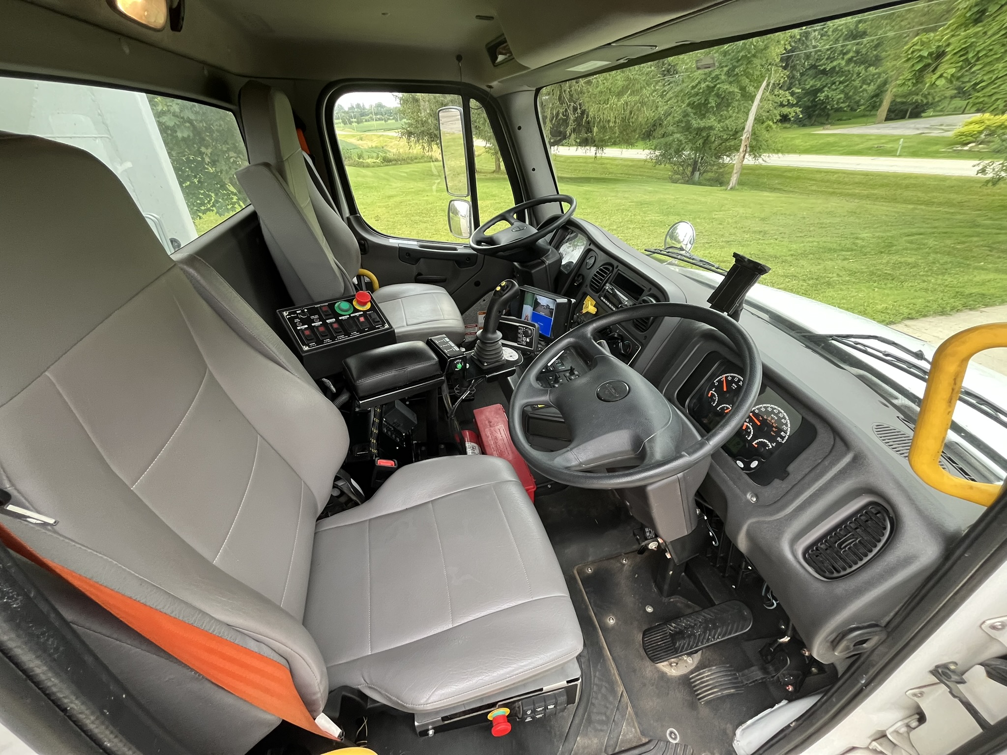 Pac-Tech rear view with hydraulics#1.3