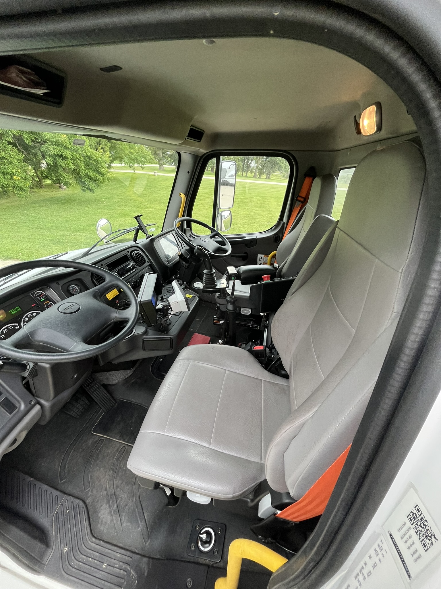 Pac-Tech engine bay and specifications#1.3