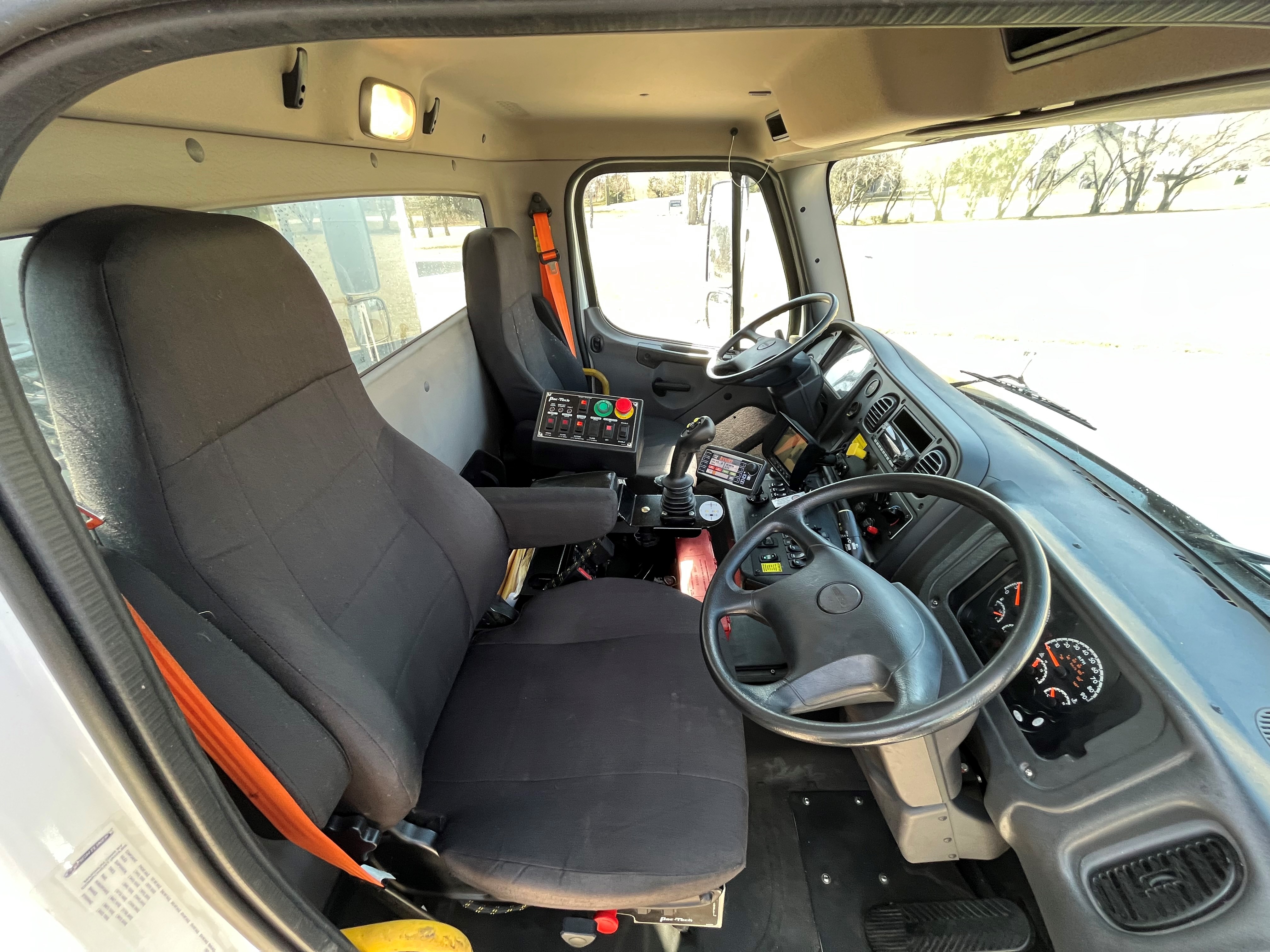 Pac-Tech rear view with hydraulics#1.3