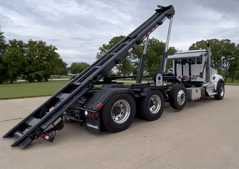 Pac-Tech engine bay and specifications#1.3