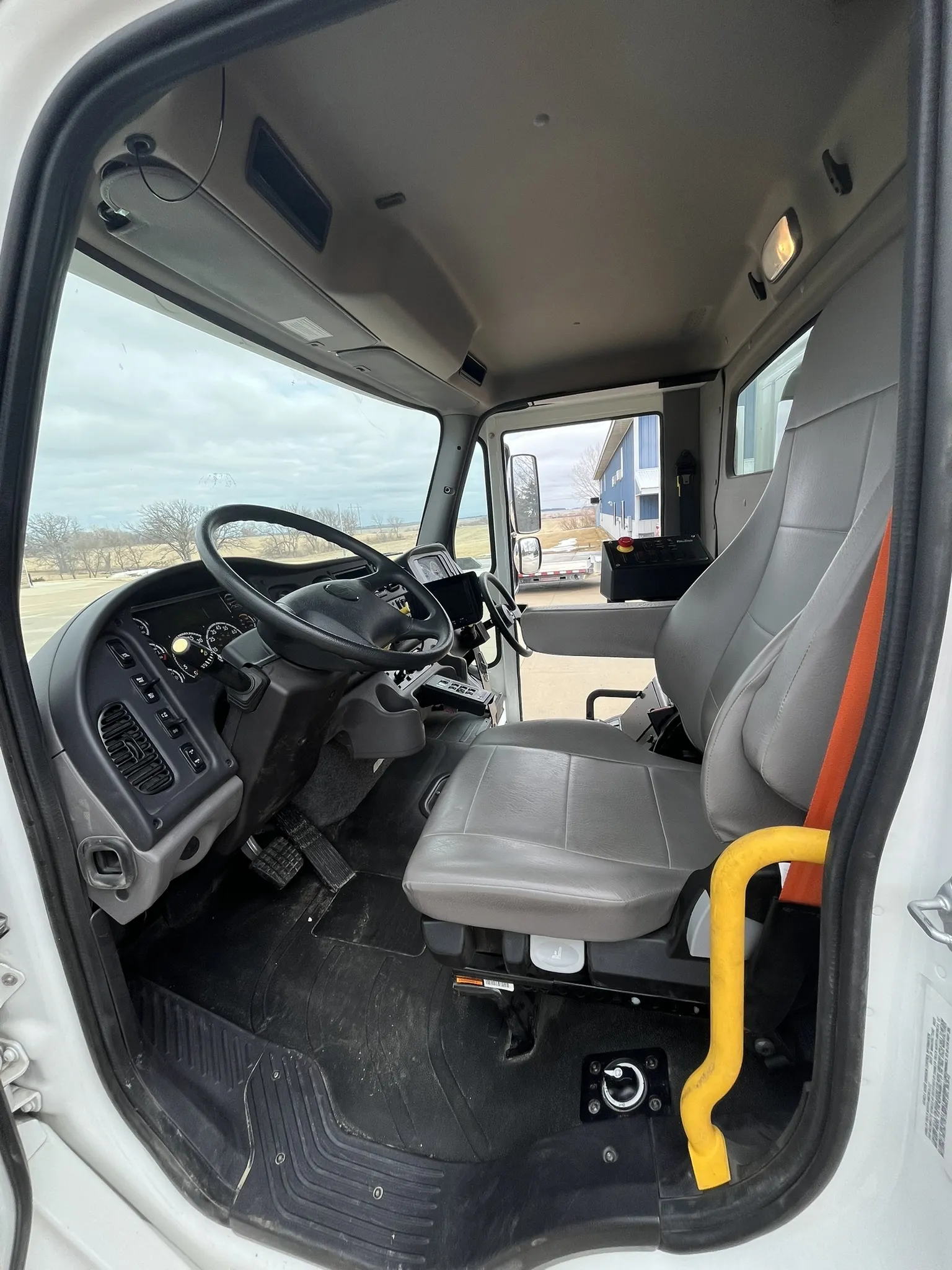 Pac-Tech truck cab interior#1.3