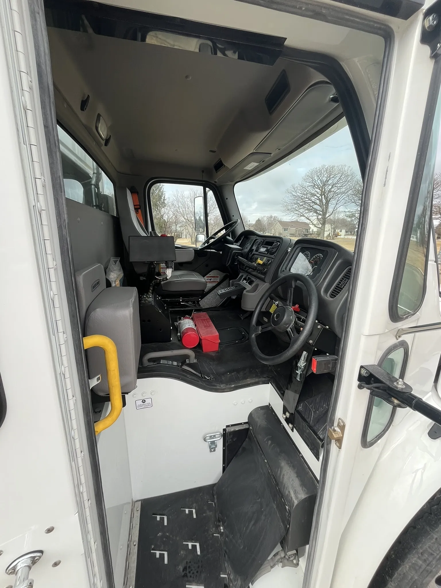 Pac-Tech engine bay and specifications#1.3