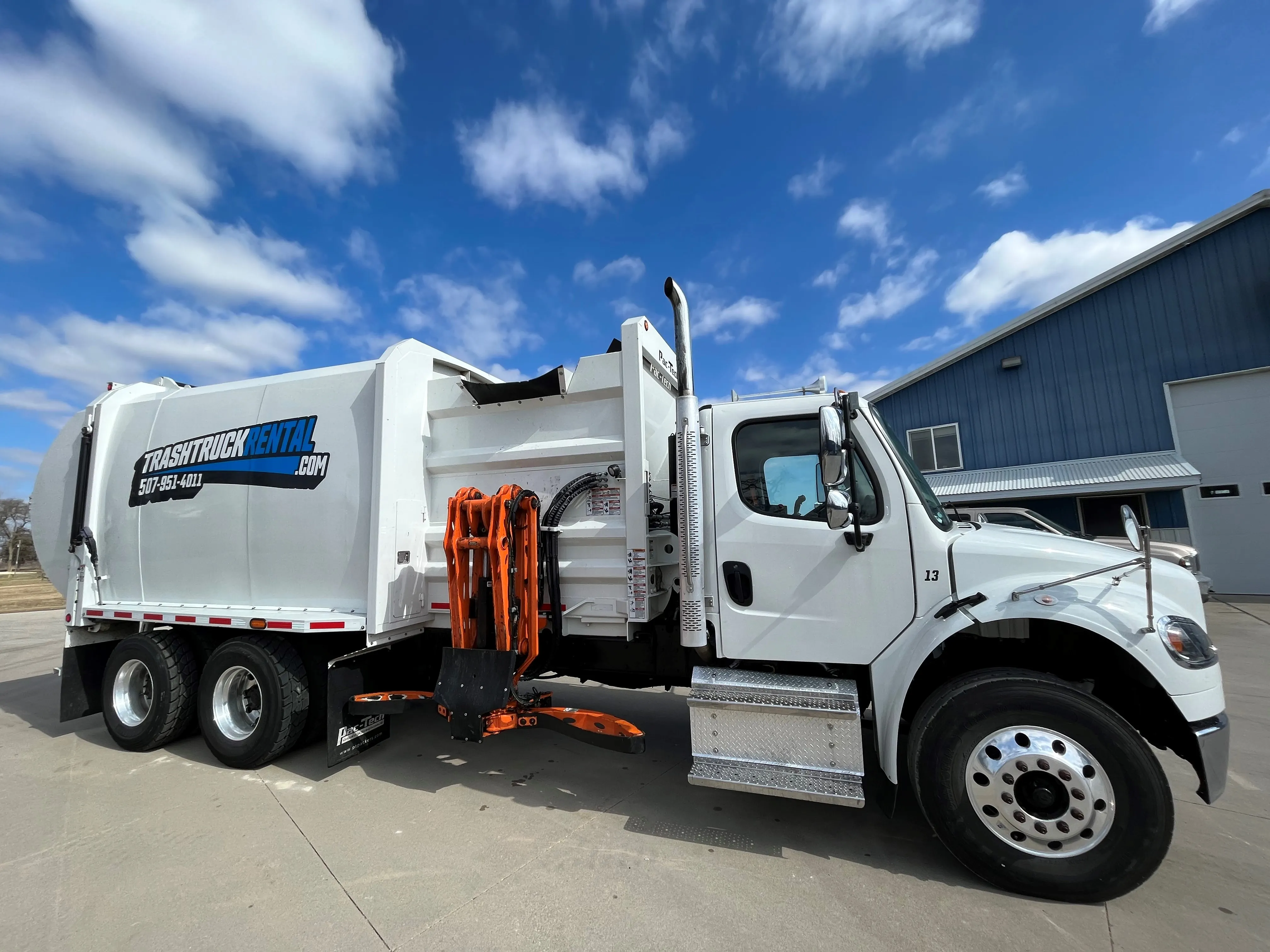 2024 Freightliner M2 Pac-Tech rear load garbage truck front view#1.3
