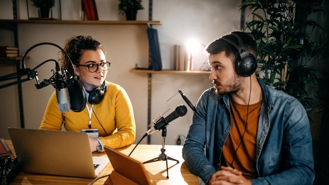 Invite a guest for an interview and audience Q&A