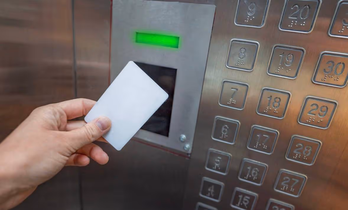 Системи контролю доступу у ліфти