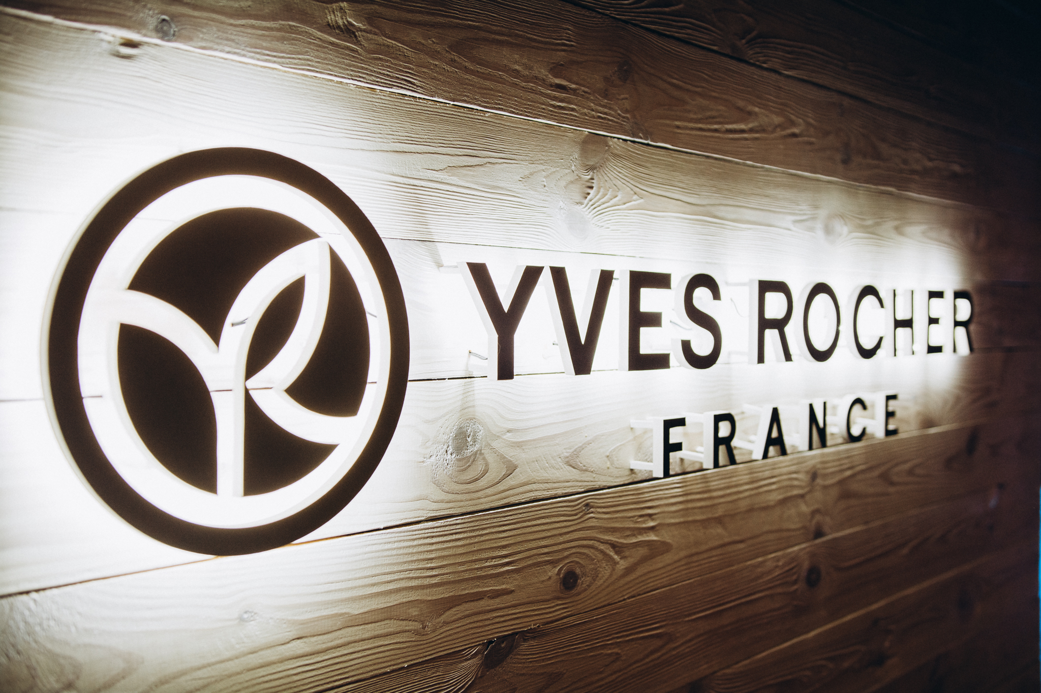 Yves Rocher. 60 років