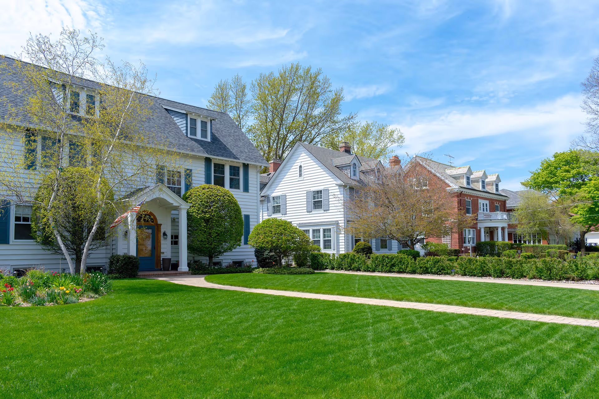 Edging and trimming along sidewalks in Spencerport NY