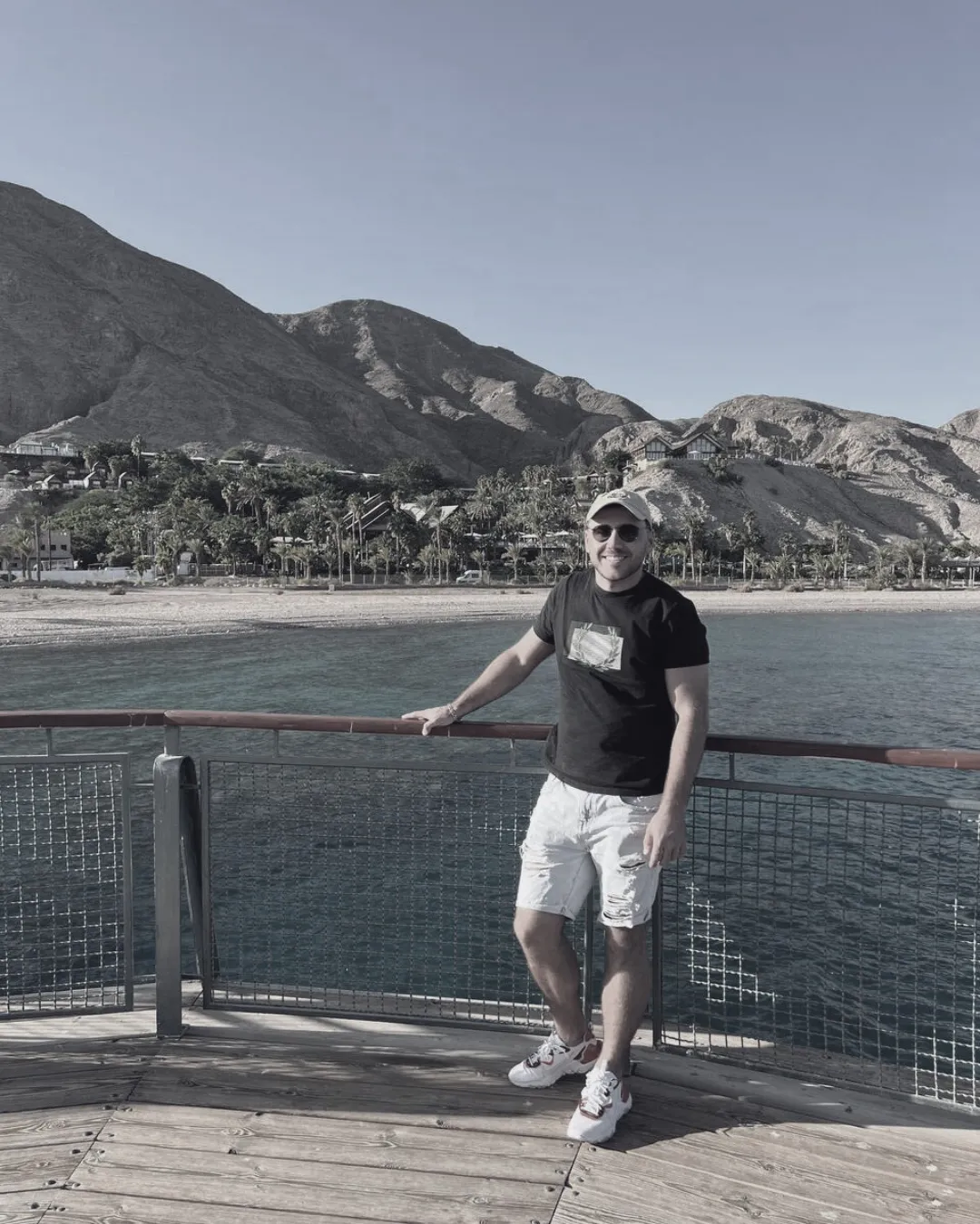 Contact form imagery