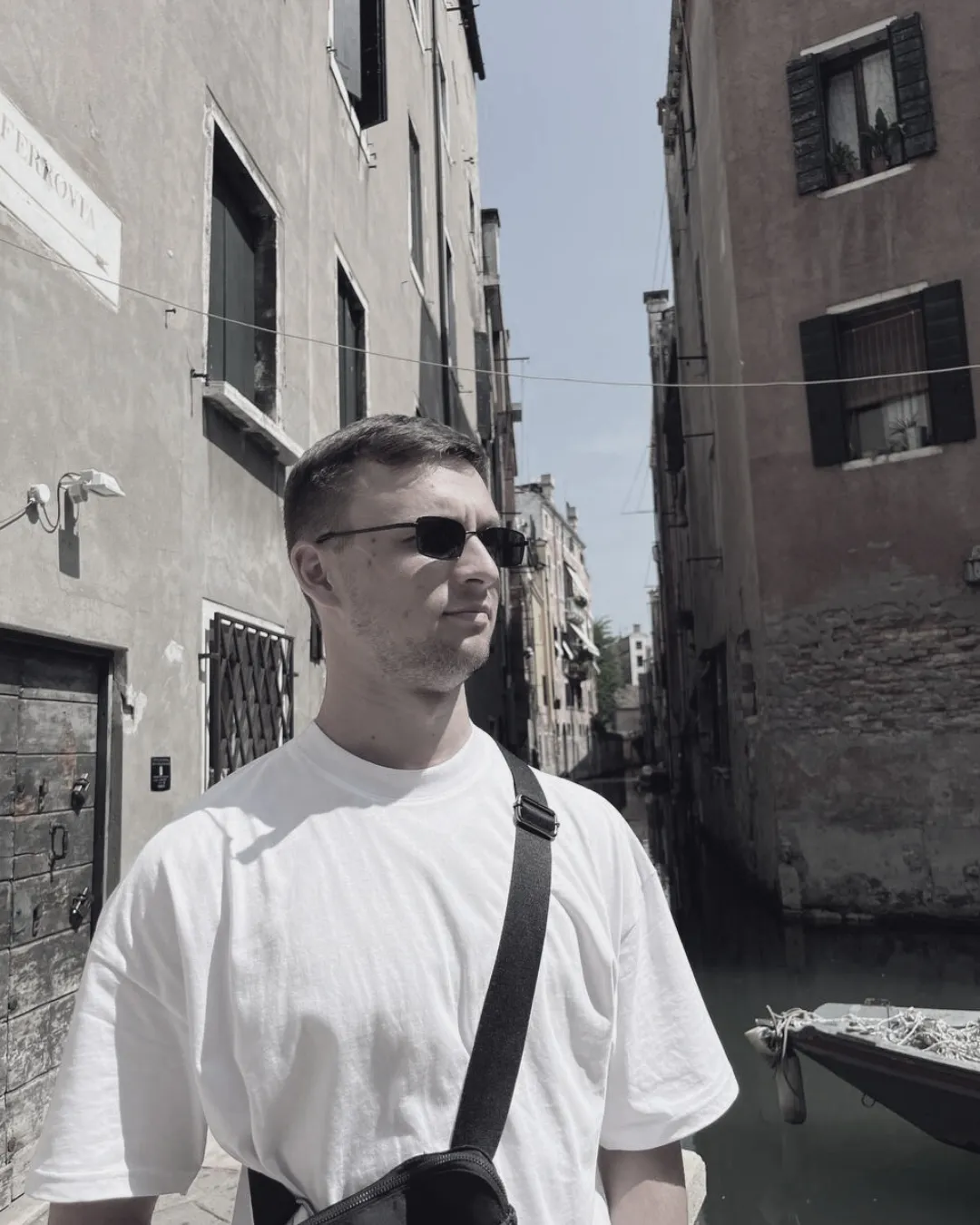 Contact form imagery