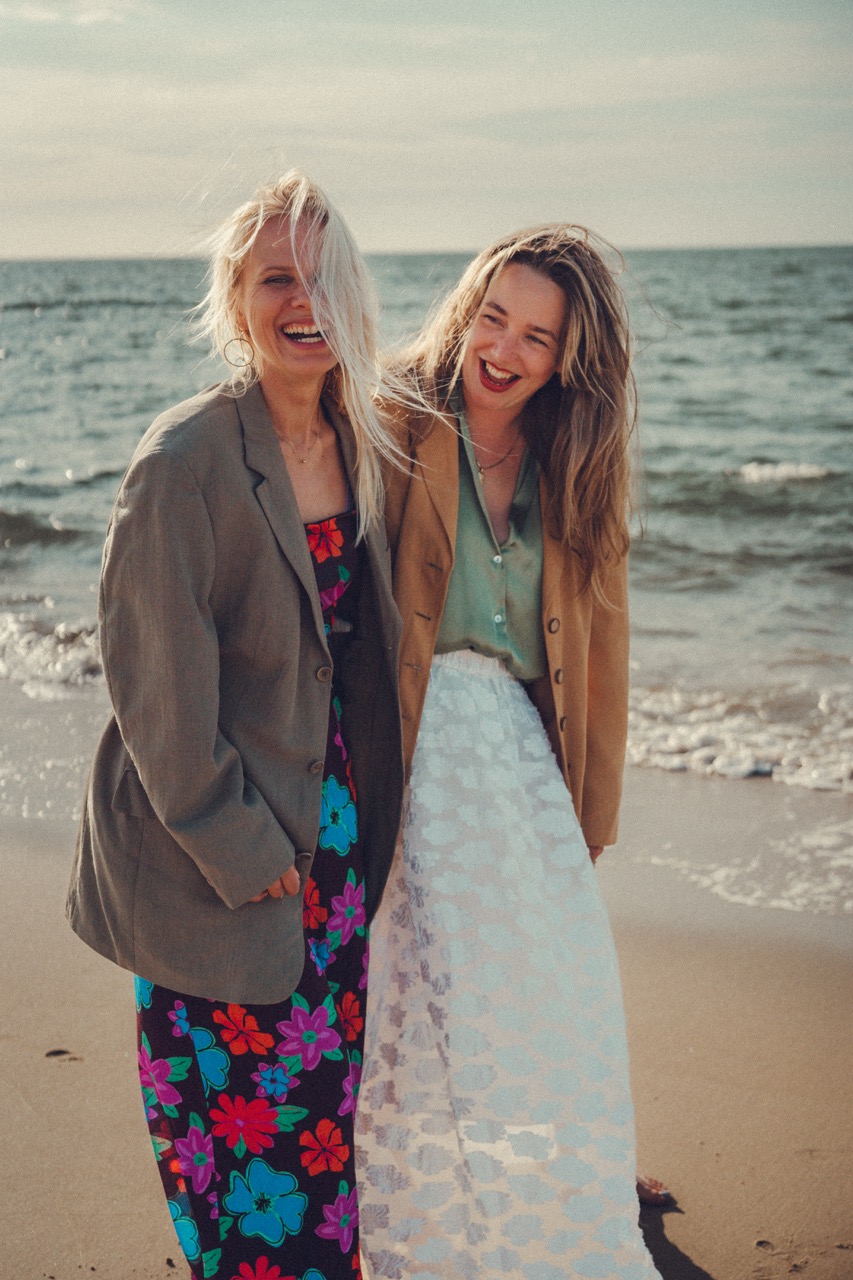 Founders Sophie & Alisa samen