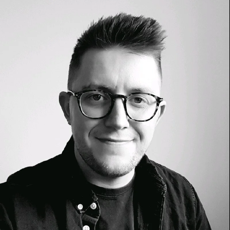 Black and white headshot of instarinse CTO Rory, contributing to reusable cup cleaning innovation.