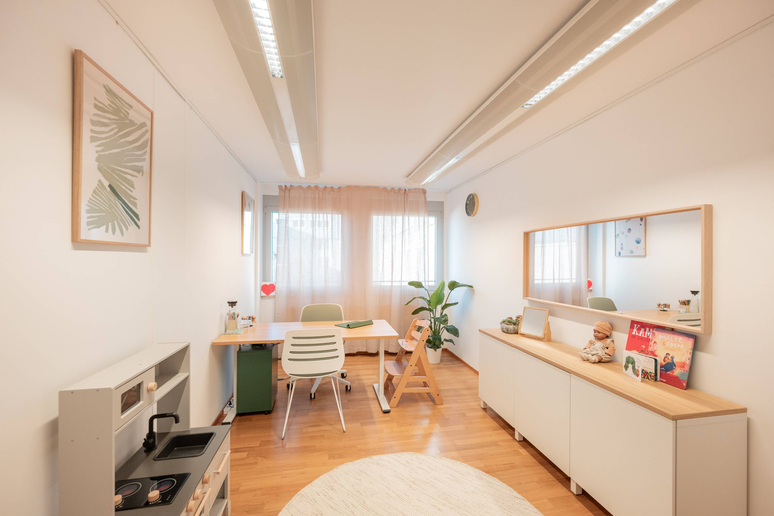 Therapieraum 3 der Eloquendo Logopädiepraxis in München Ludwigsvorstadt