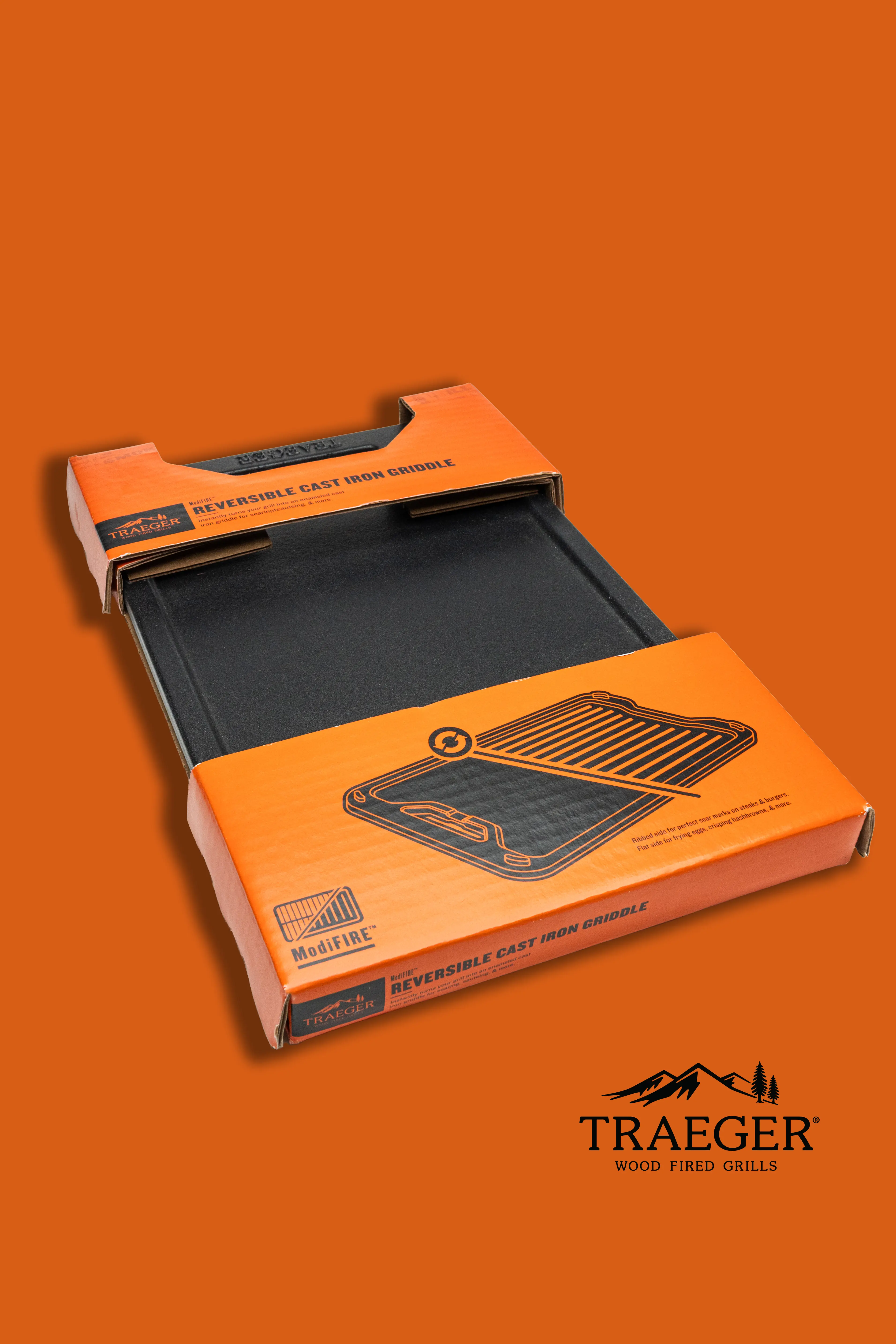 Packaging for Traeger's reversible cast iron griddle