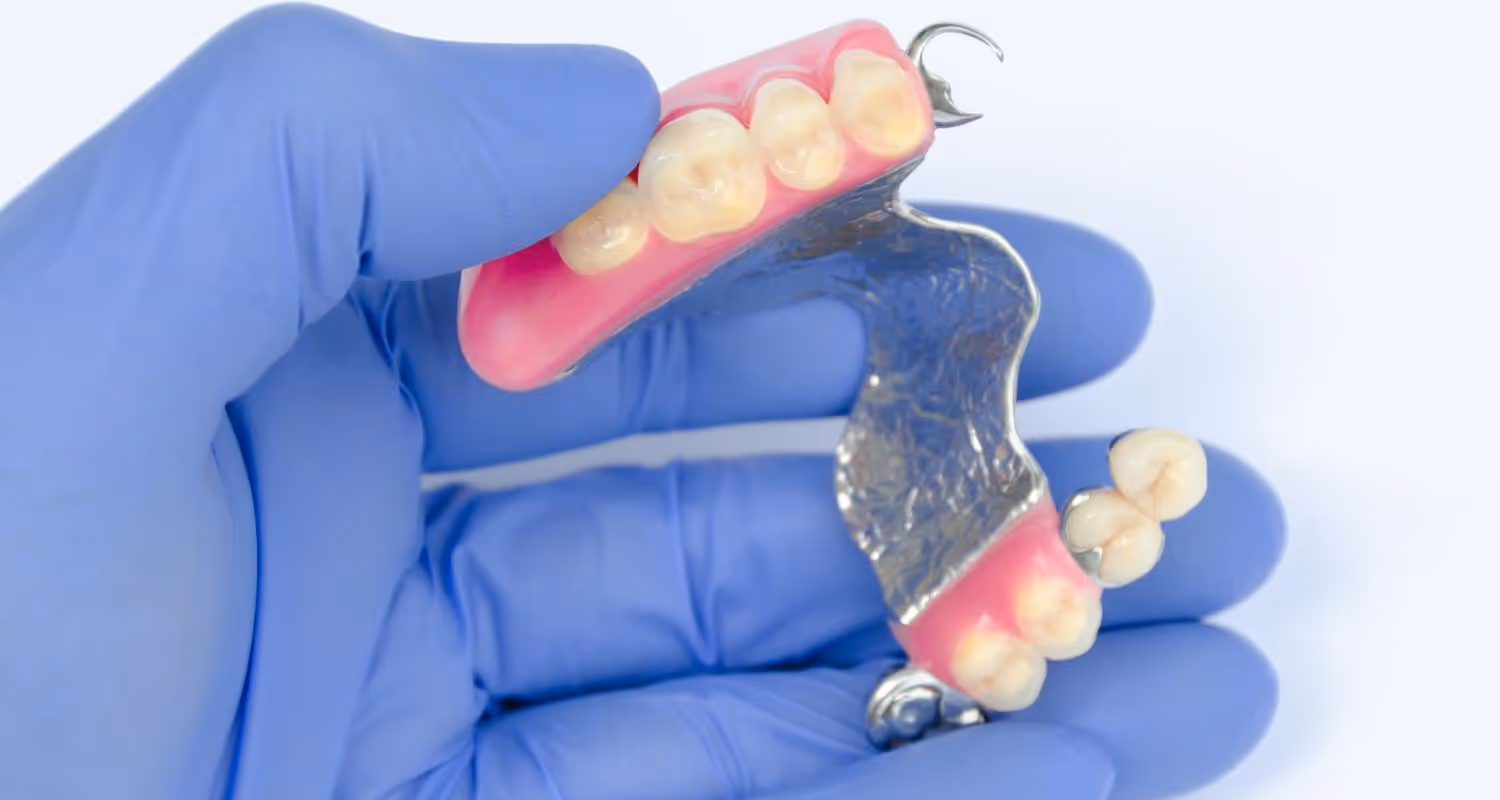 chrome dentures image