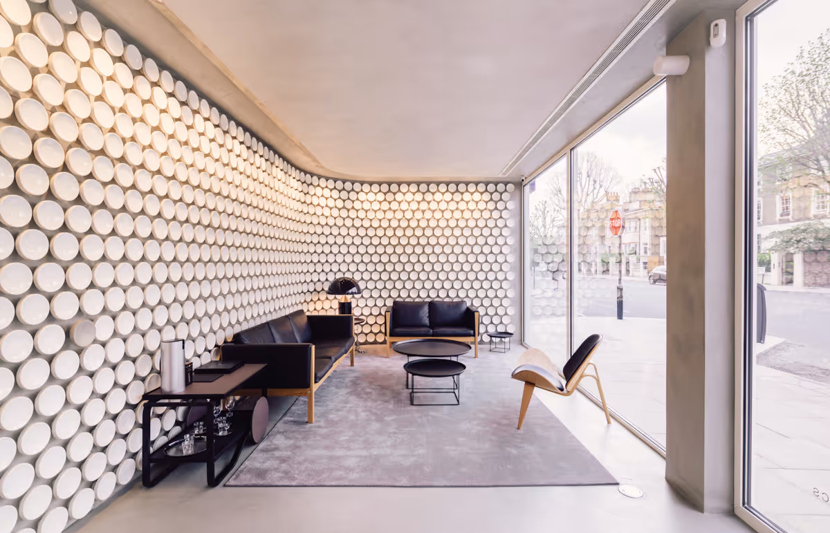 Dental implant treatment slide at Maida Smiles dental clinic, Maida Vale, London