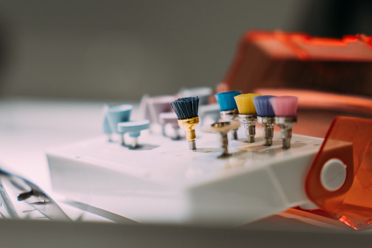 Dental implant treatment slide at Maida Smiles dental clinic, Maida Vale, London
